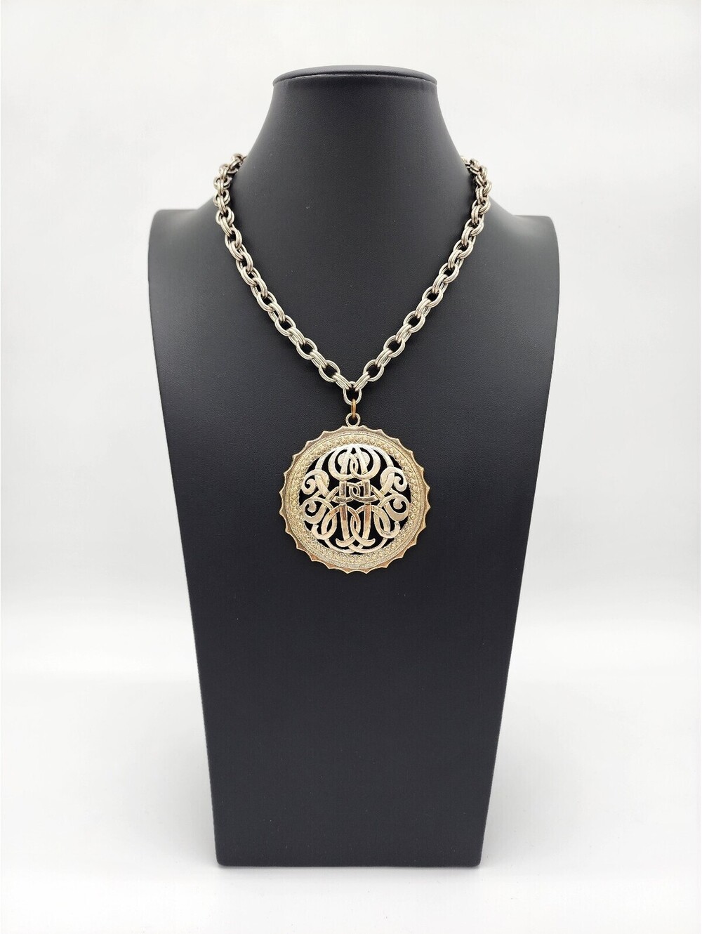 Vintage Monet Gold Medallion Necklace 1970s Arabic Inspired Pendant Chunky Chain - Picture 9 of 11
